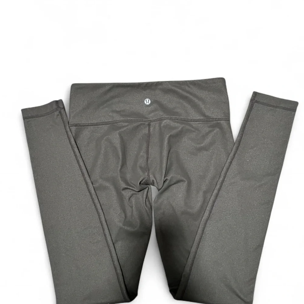 Lululemon Leggings in green/grey color